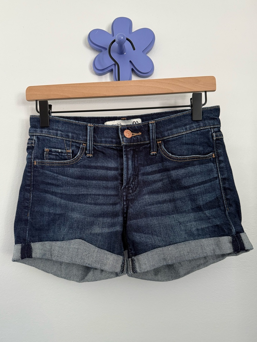 Abercrombie & Fitch 00/24 Low Rise Denim Short Shorts Cuffed Dark Wash 2000s Y2K
